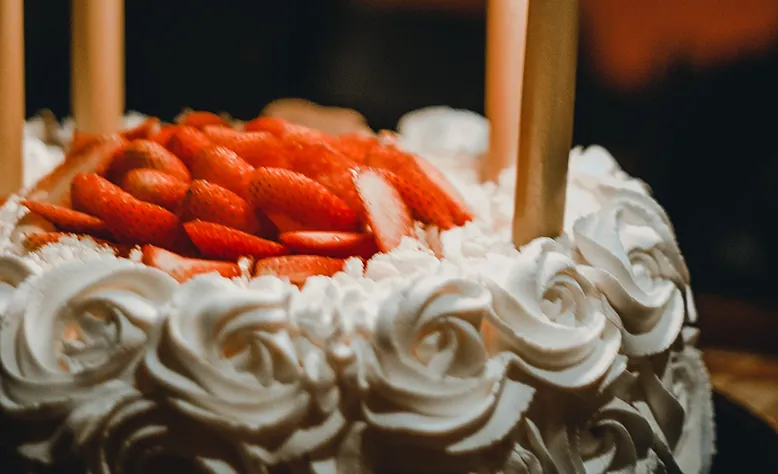 Evento con pastel y velas