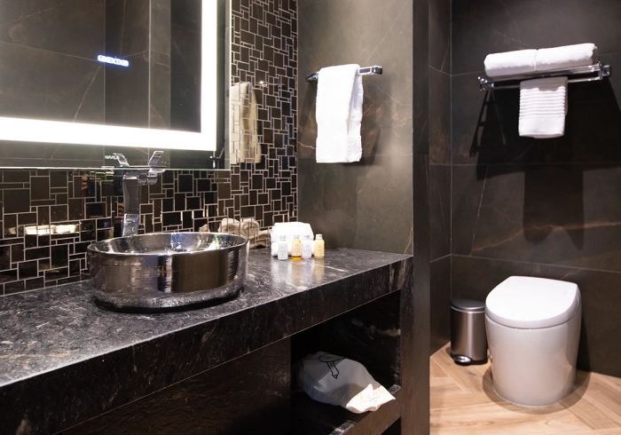 DELUXE DOUBLE BALCONY