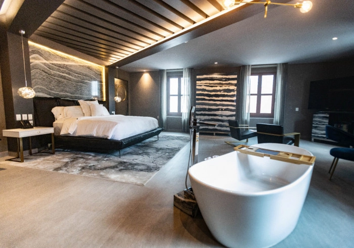 JR SUITE SUPERIOR KING