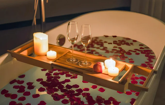 ROMANTIC NIGHT, AN EXPERIENCE TO SHARE